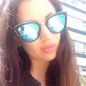 Quay My Girl Cat Eye Sunglasses - Great Condition